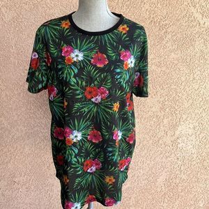 Gbg Los Angeles mens Hawaiian T-shirt size large EUC